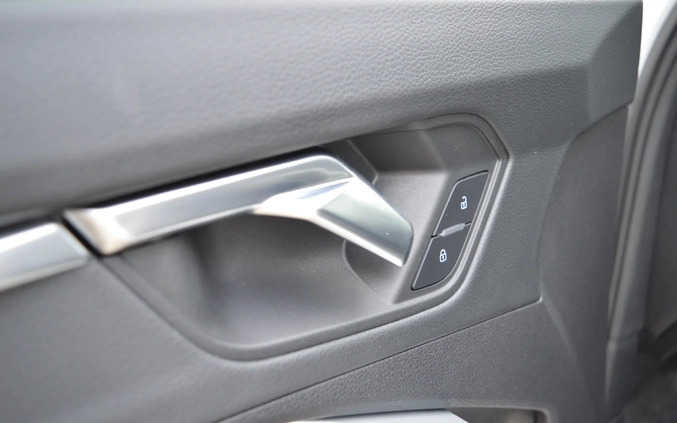 Audi Q3 cena 147500 przebieg: 45000, rok produkcji 2021 z Jutrosin małe 781